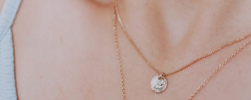 photo-1610694955371-d4a3e0ce4b52